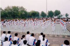 90年代杭州天功學員集體晨練。