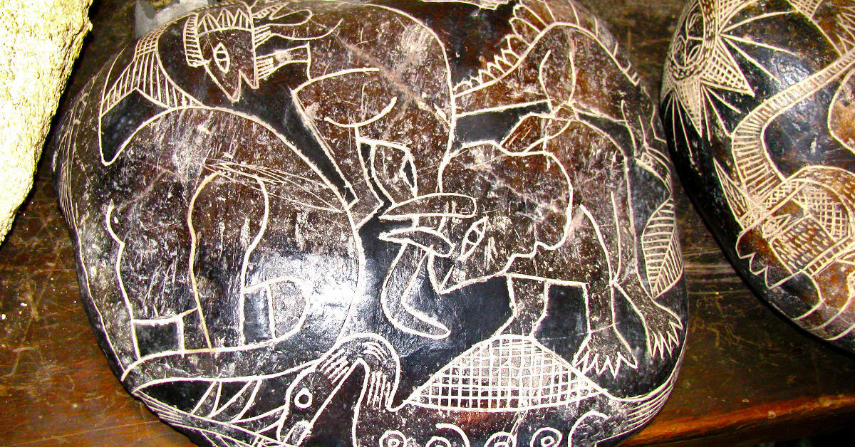 石破天驚的伊卡石雕