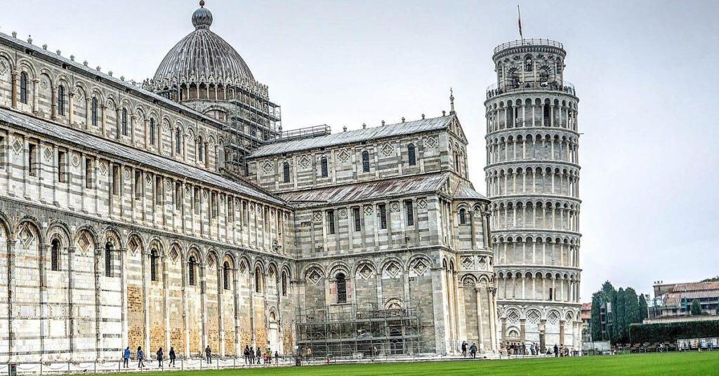 比薩斜塔